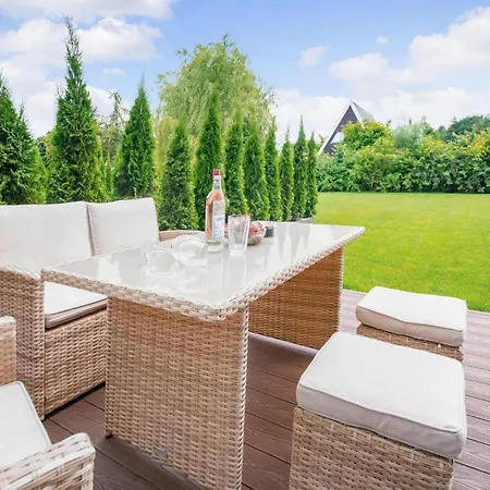 Baltic Village * Damp